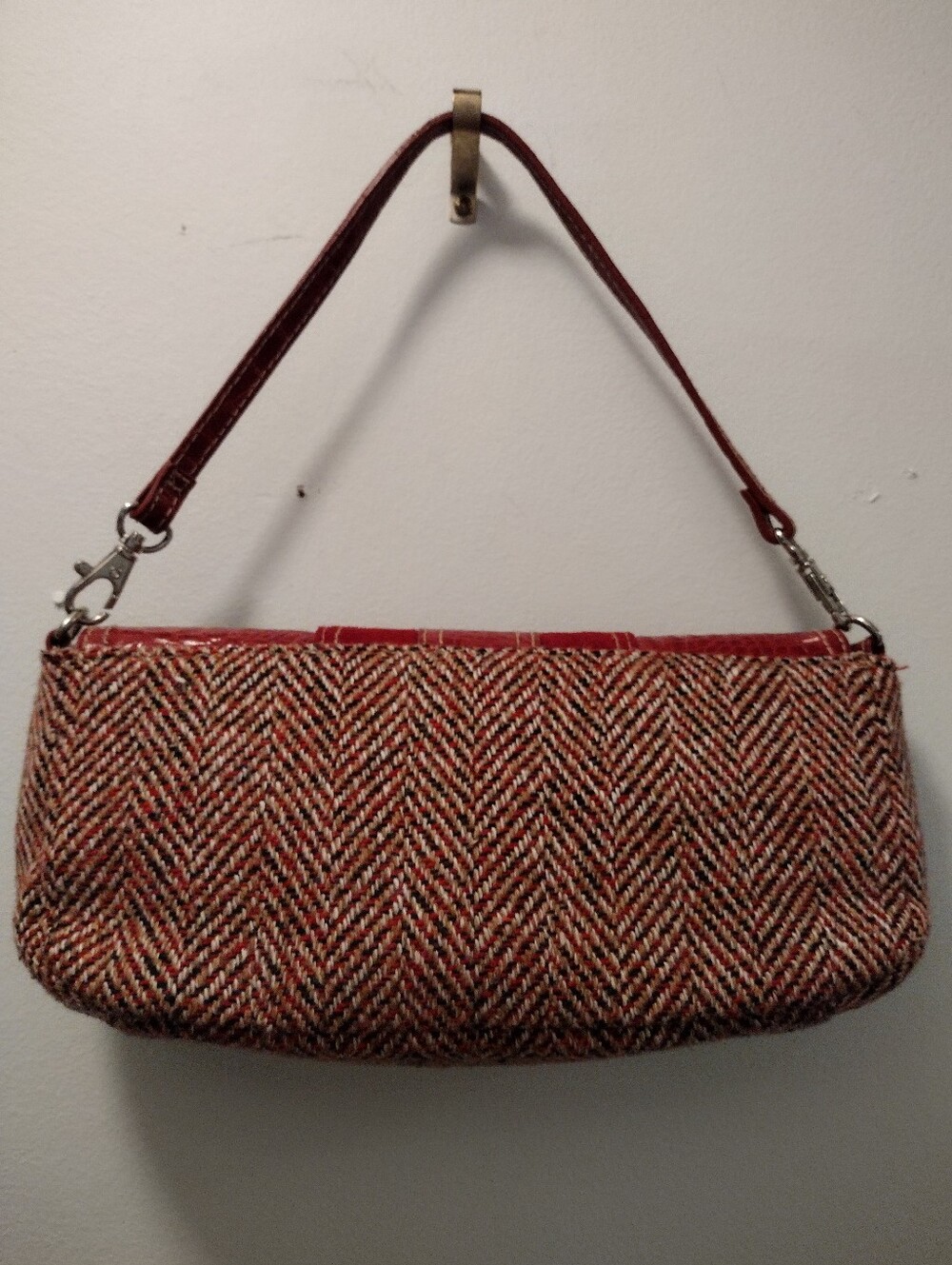 Red Leather & Tweed Shoulder Bag with Buckle Accent - Picture 2 of 5